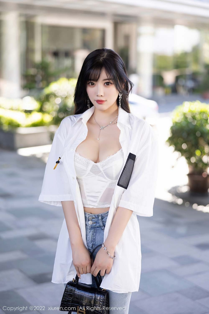 杨晨晨 【被邻居趁虚而入 1V】插图