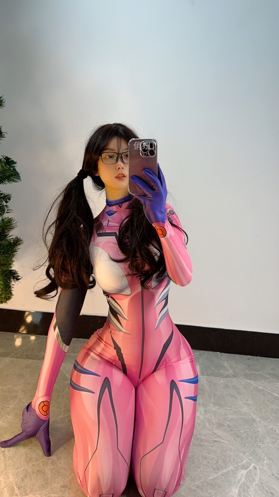 【微密圈】俏妞qiaoniuTT-12.09-COS露脸[12P-1V-64M]插图