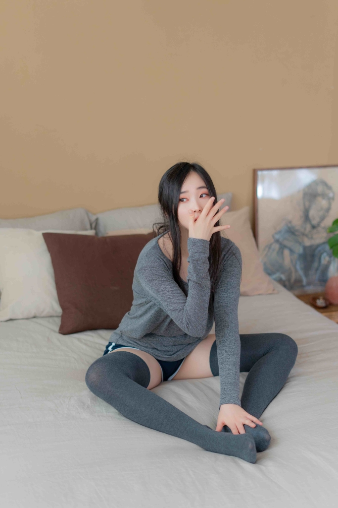 [CreamSoda]Bambi – Over knee socks插图