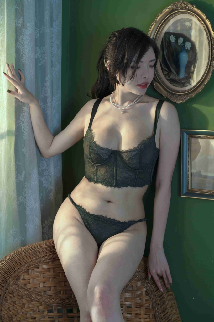 秋和柯基 NO.129 绿墙 [30P-335MB]插图