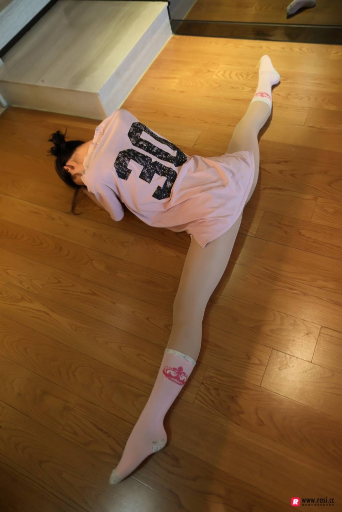 [ROSI艺学妹] NO.0025插图1