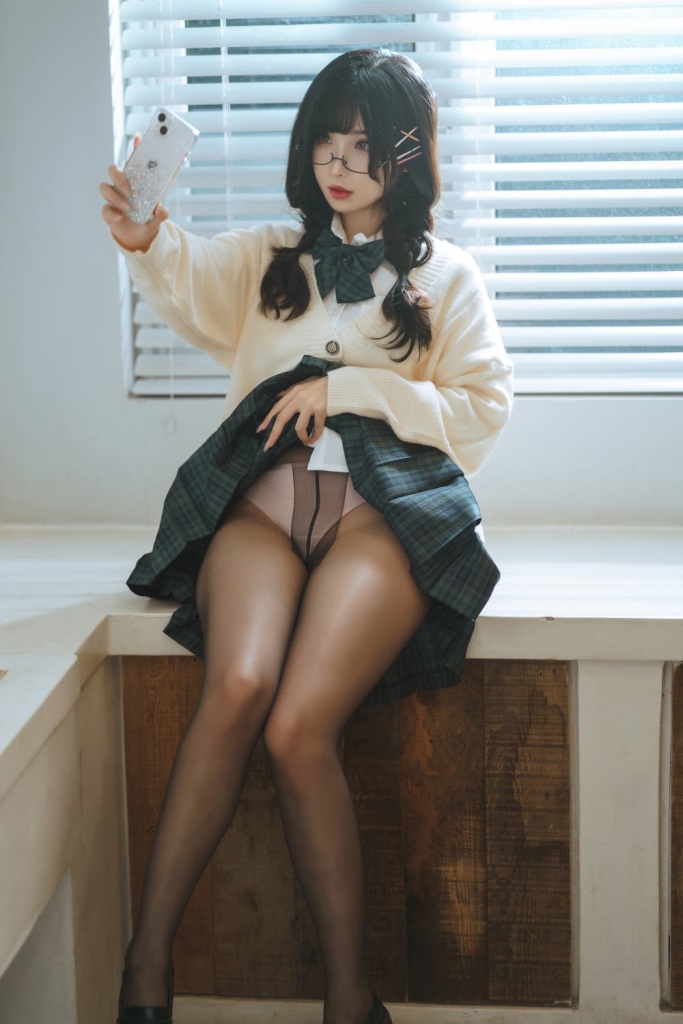 肉扣热热子Xrioko凉凉子 NO.109 关于我的青梅竹马是痴女这件事 [94P5V-1.00GB]插图