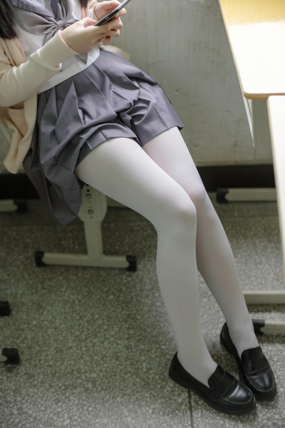 森萝财团写真 X-017 JK校服白丝插图