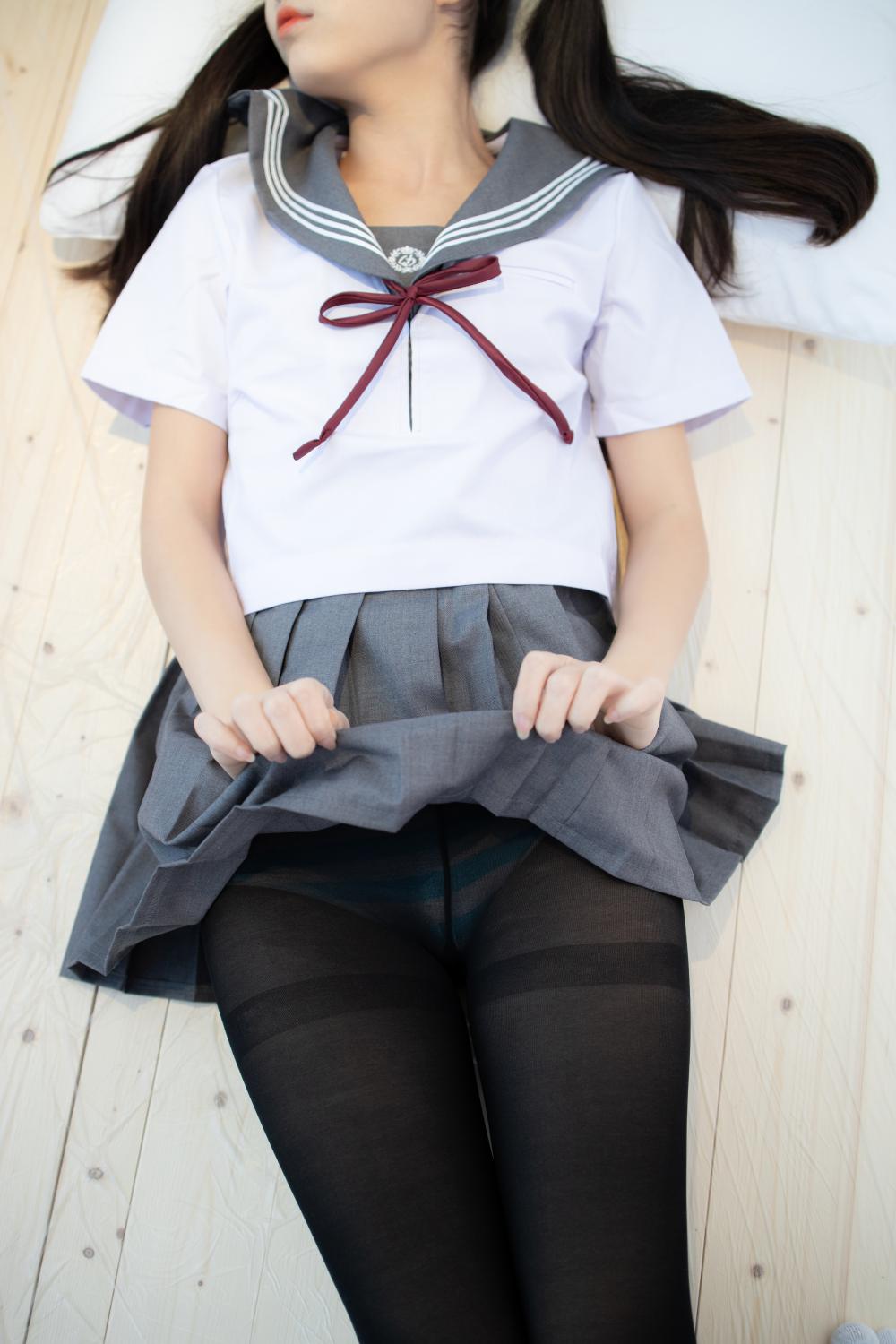 森萝财团写真 X-046 黑丝&蓝白条纹胖次插图1