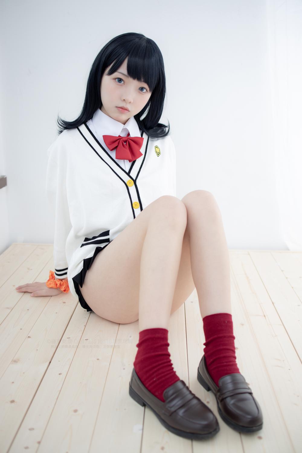 森萝财团写真 X-055 20D肉丝短棉袜踩物插图