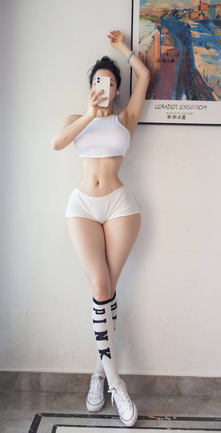 【微密圈】文茜 2022年9月下半月 【32P 17V】插图2