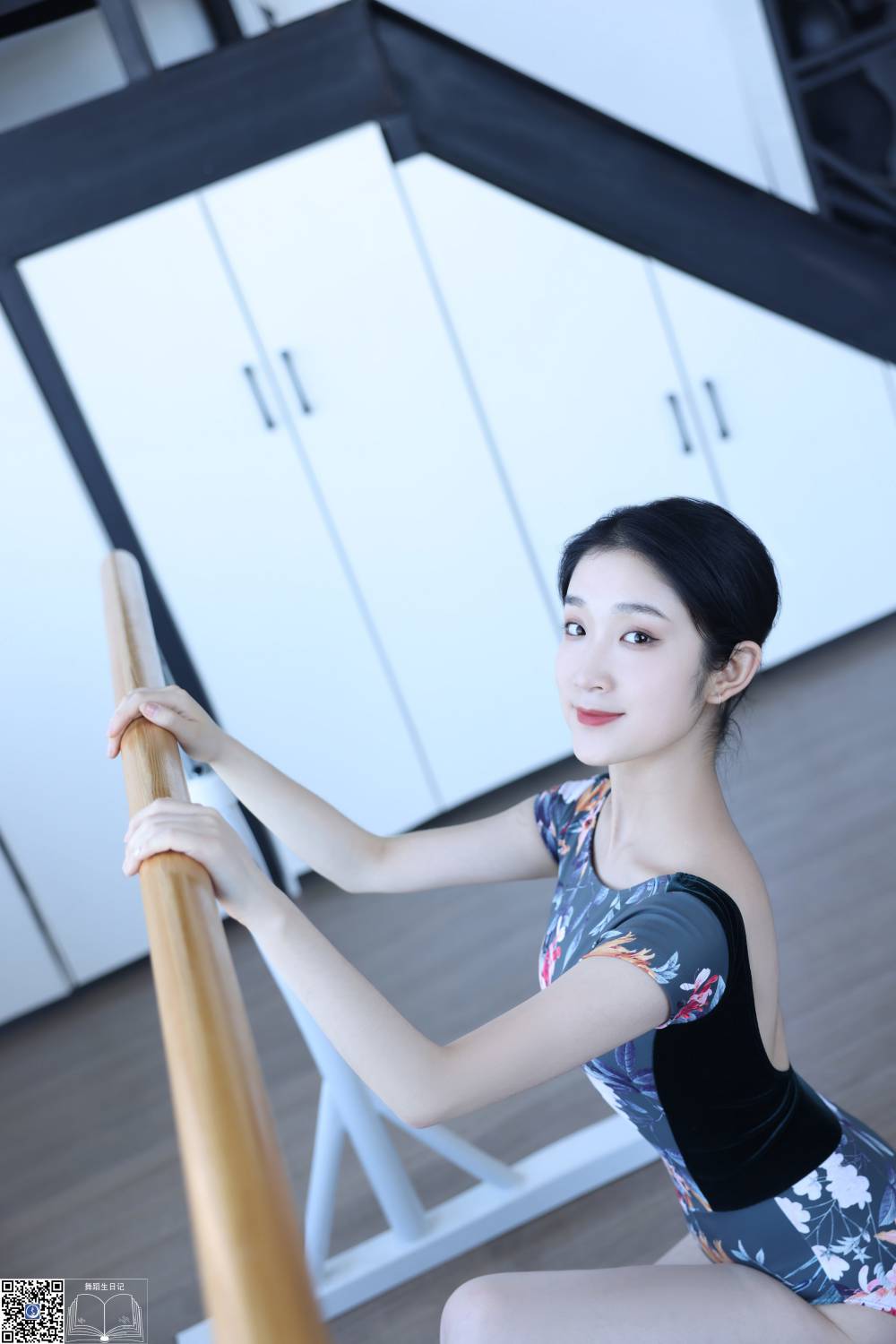 [GALLI嘉丽]舞蹈生日记 049 - 珊珊[42P／312MB]插图1