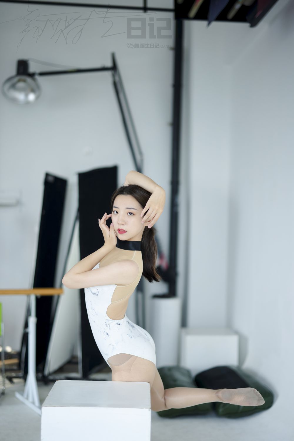 [GALLI嘉丽]舞蹈生日记 068 - 子琪姐姐[53P／344MB]插图1