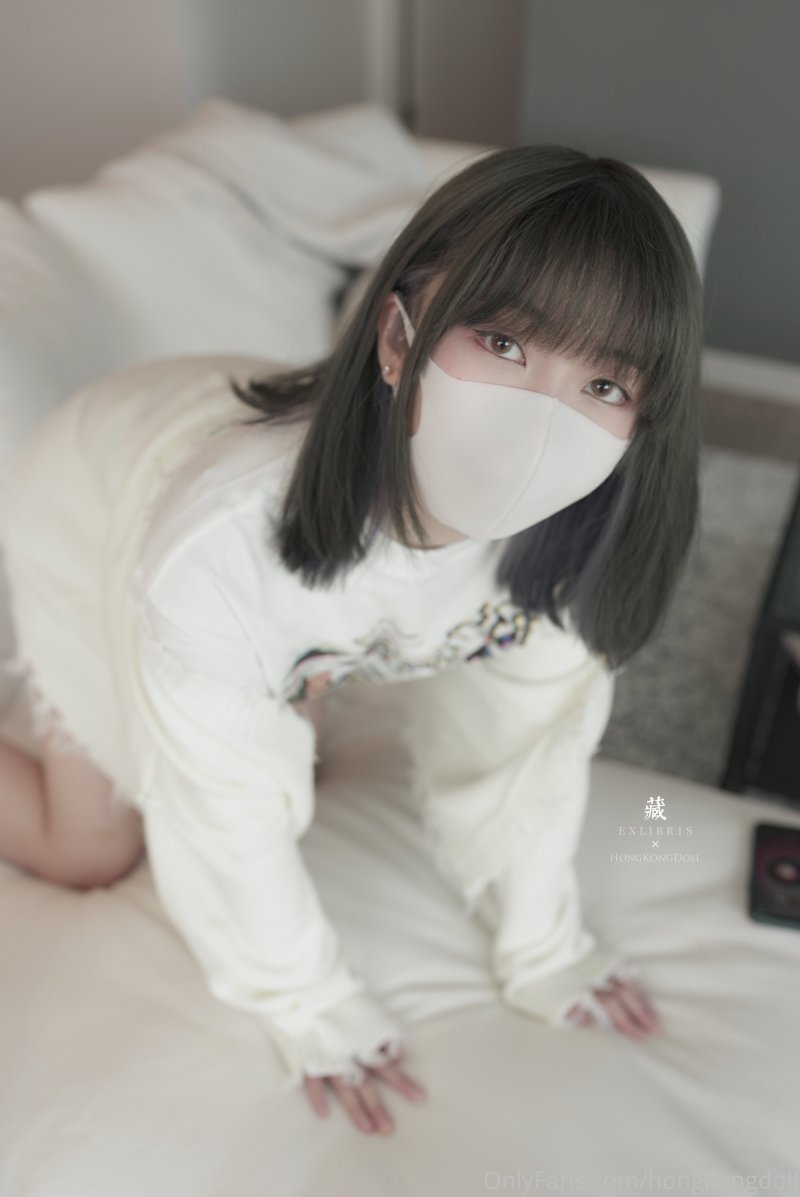 <font color=#FF00FF>香港美少女HongKongDoll玩偶姐姐合集 【341P 88V4K 103G】</font>插图2