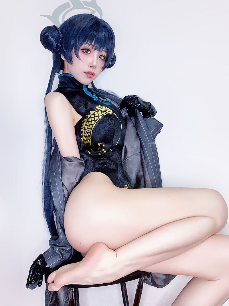 水淼-Aqua NO.168 Fantia 23.03月会员订阅 キサキ会長? [31P-37MB]插图