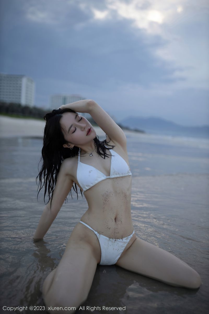 [XIUREN秀人网] 2023.06.02 NO.6852 鱼子酱Fish 巴厘岛旅拍写真插图1