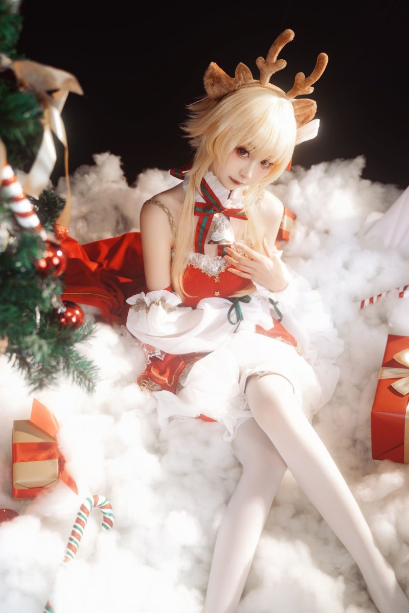<font color=#FF00FF>金鱼kinngyo  NO.24 &爆机少女喵小吉 圣诞特辑[89P2V-2.12GB]</font>插图1