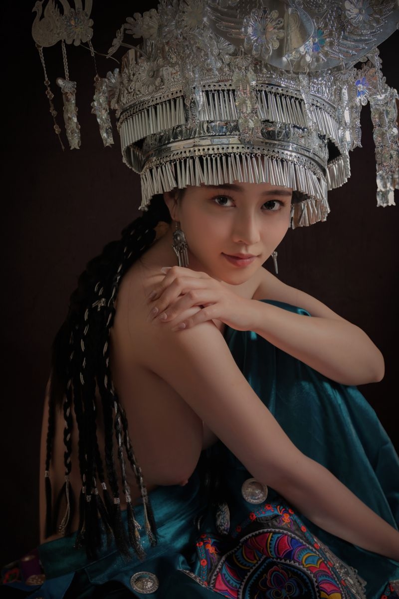 <font color=#FF00FF>年年 - 苗疆少女 [50P-332M]</font>插图1