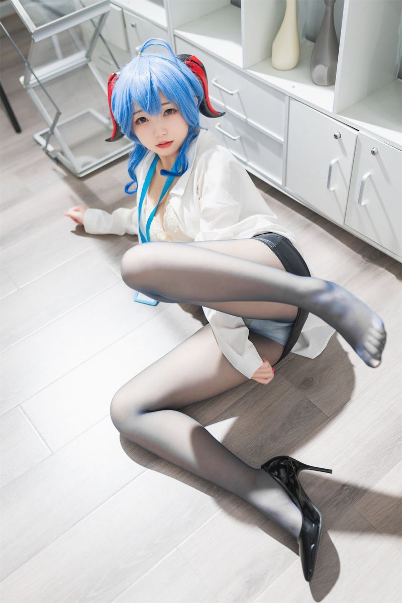 花铃 NO.19 甘雨秘书ol [93P-574M]插图1