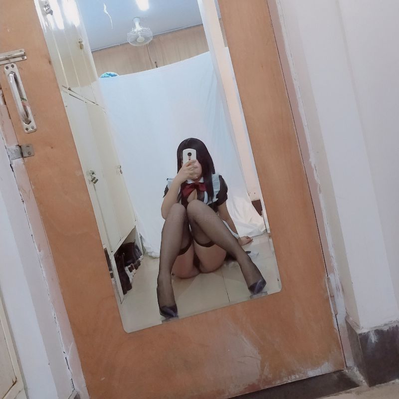 夏鸽鸽不想起床 NO.030 透明女仆腿子自拍 [12P-33M]插图1