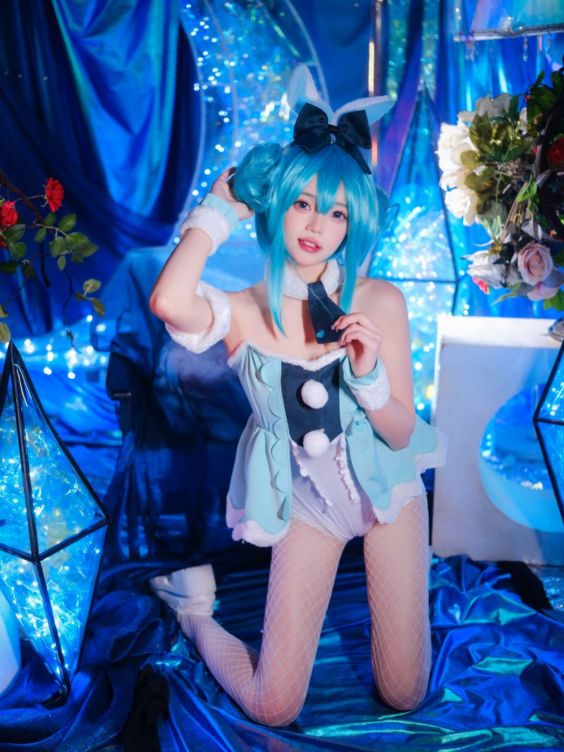 黏黏团子兔 - NO.012 MIKU初音未来兔女郎 [13P-84MB]插图