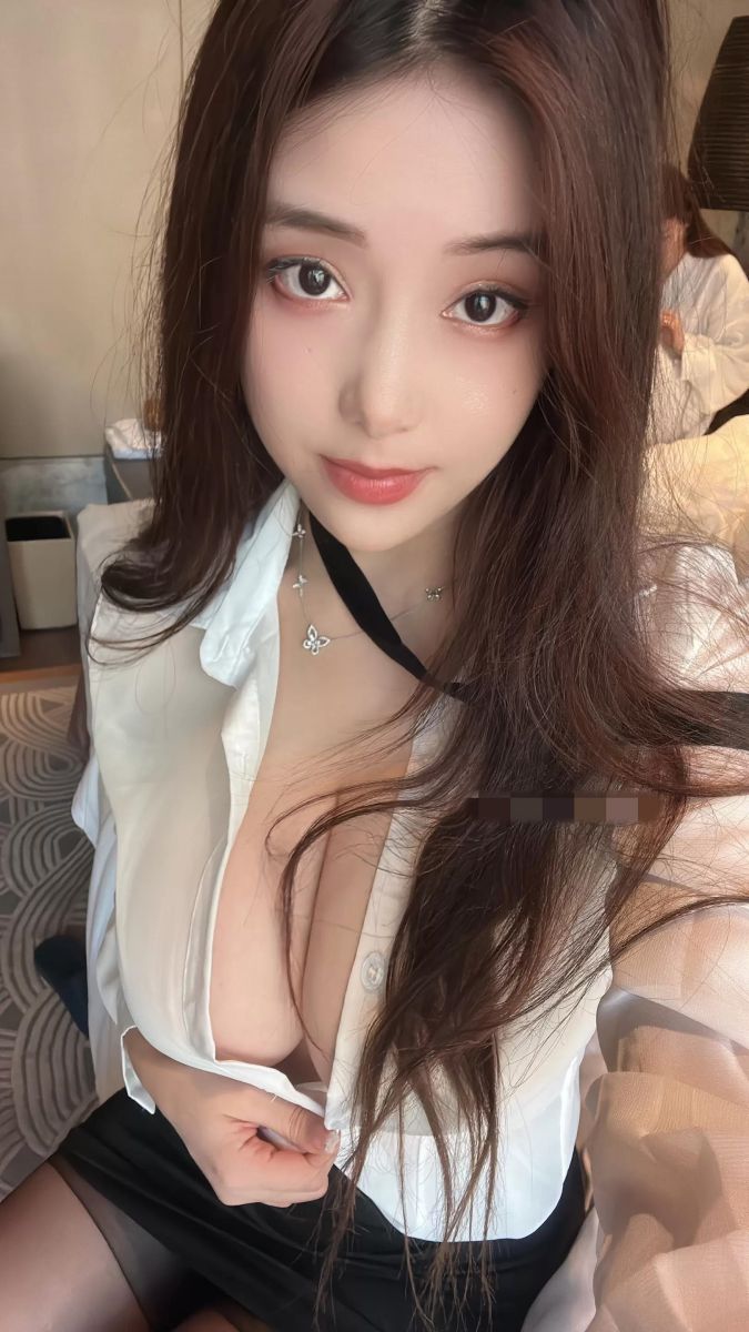 【微密圈】奶雯-九月系列 [24P-40M]插图1