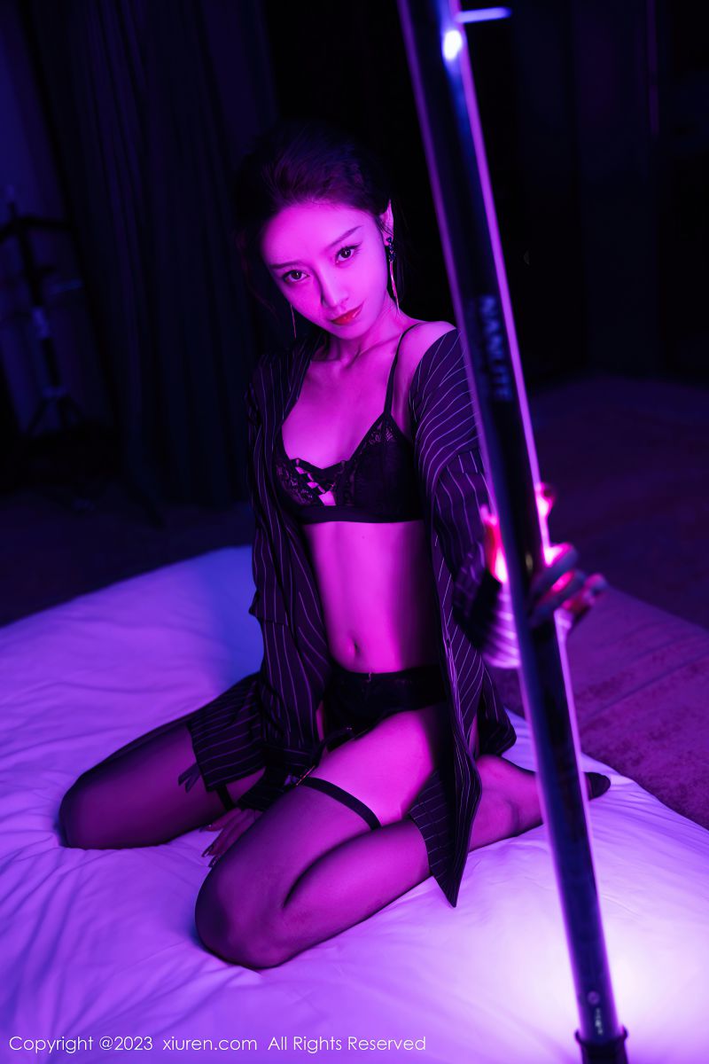 [XIUREN秀人网] 2023.11.03 NO.7611 苏曼兮 性感黑色条纹服饰插图