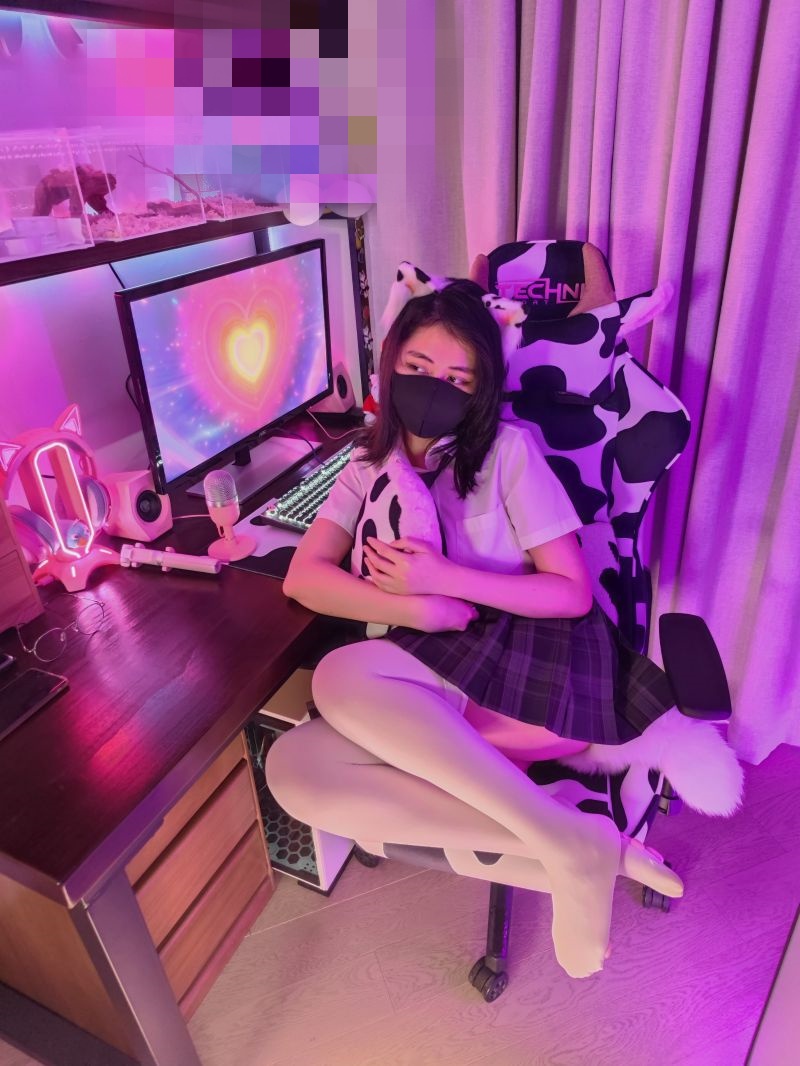 奶咪 Onlyfans小合集-8【53P 19V】插图