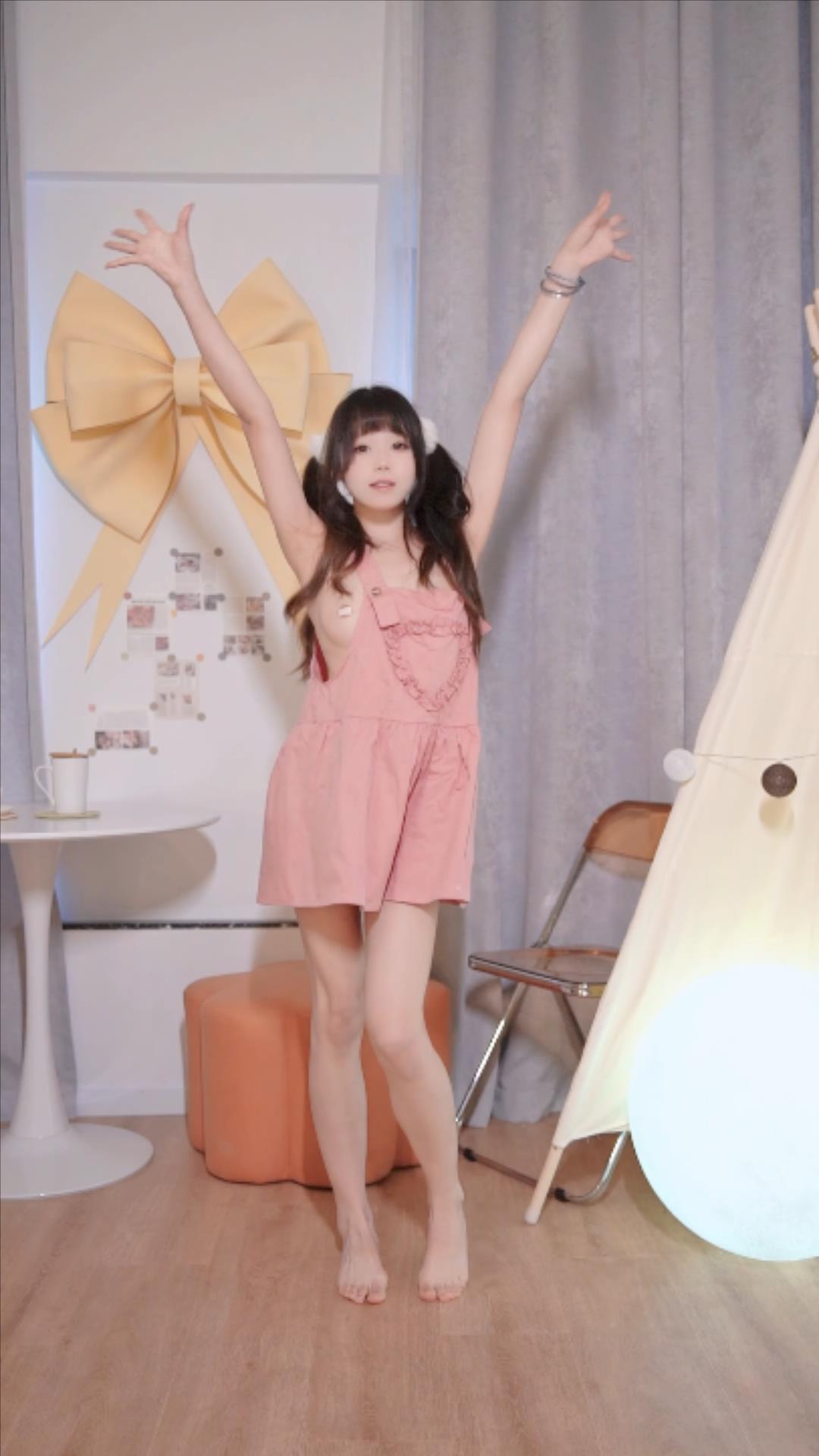 黏黏团子兔 - NO.049 400里程碑奖励 [1V-133MB]插图
