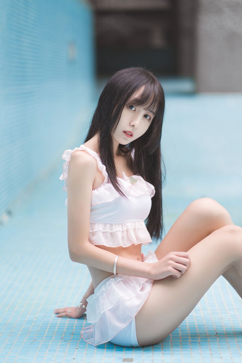 风之领域 - NO.088 泳池里的少女 [40P-163MB]插图1