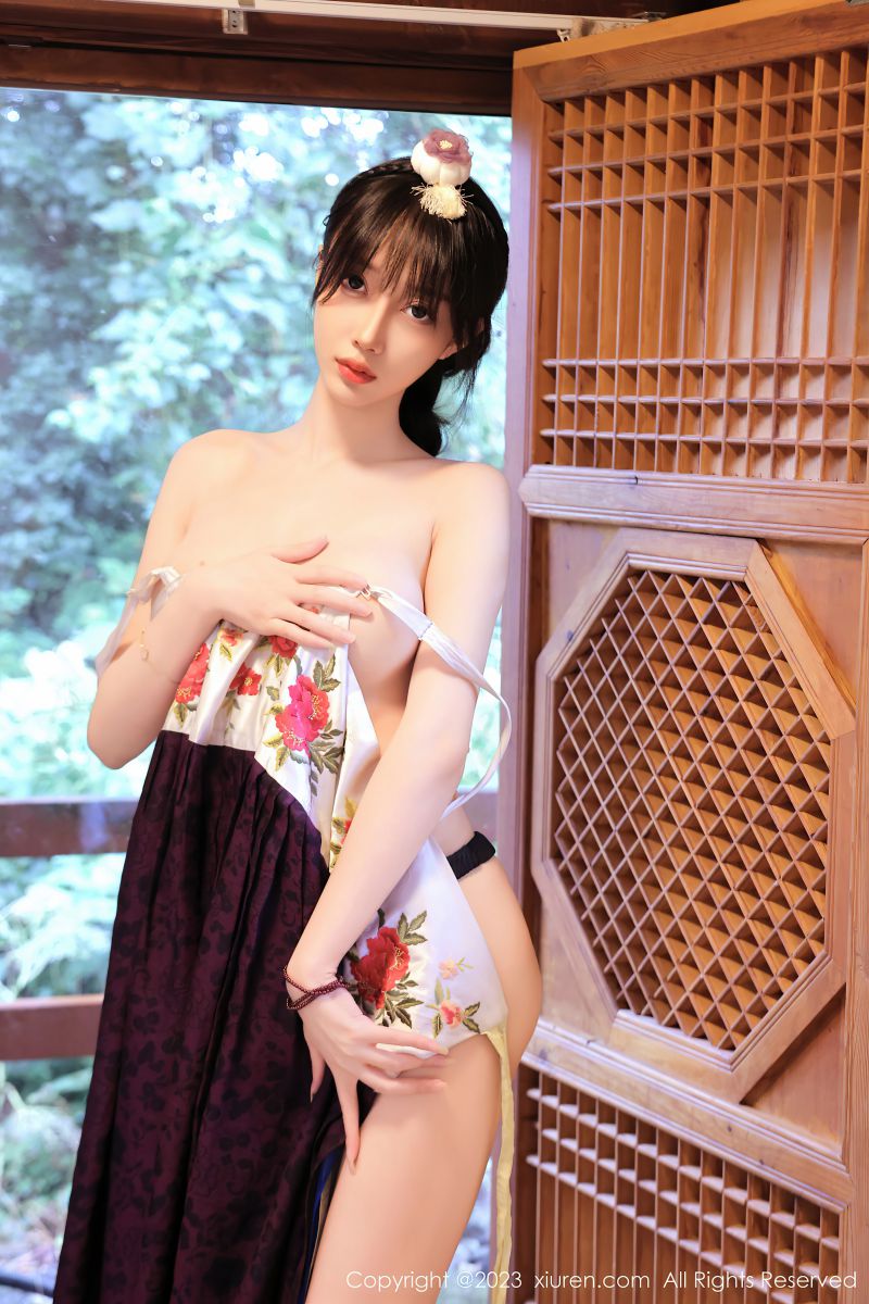 [XIUREN秀人网] 2023.11.17 NO.7677 玥儿玥er 性感大长今服饰插图1
