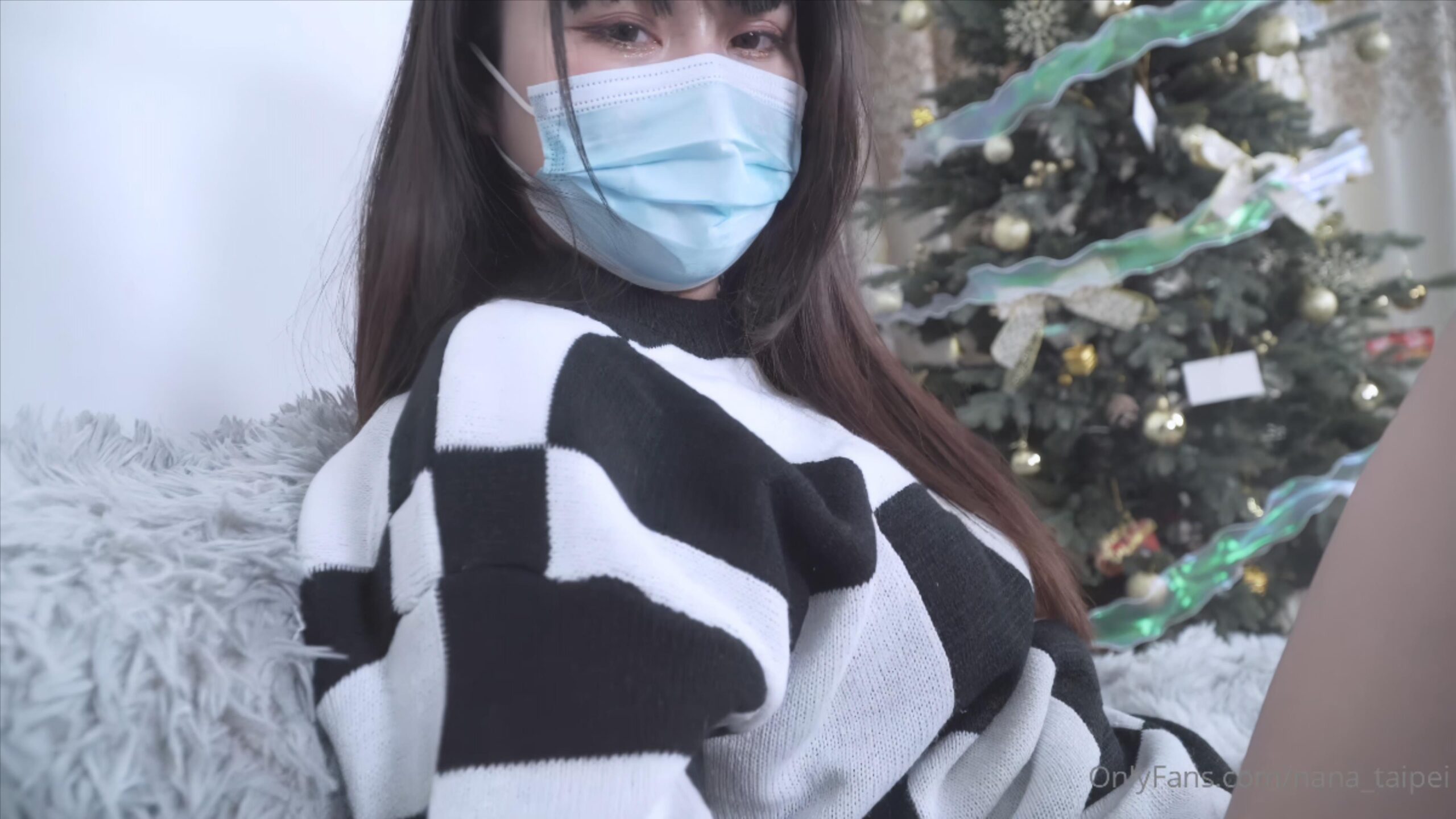 台北娜娜 可爱的女孩慢慢挑逗你_4K修复【1V】插图