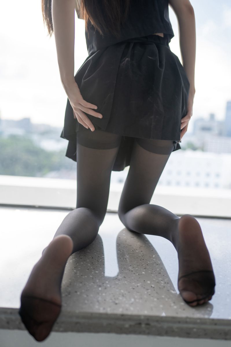 风之领域 - NO.129 撩人的黑丝 [48P-217MB]插图