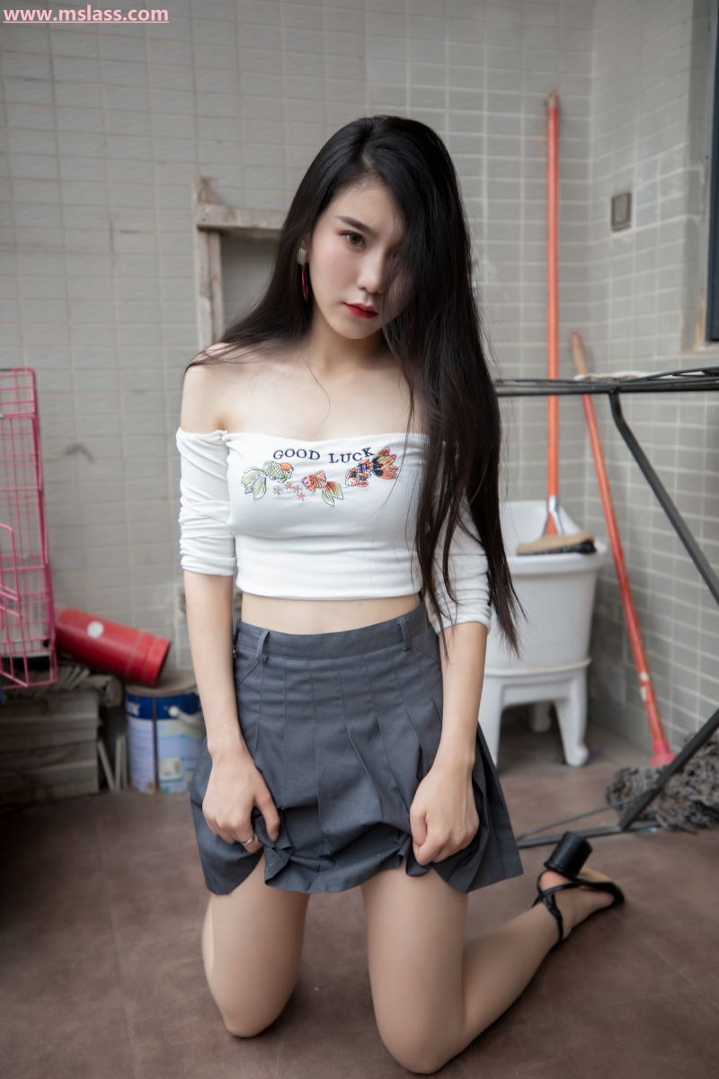 [MSLASS梦丝女神] 2019-08-27 NO.051 苏安希 优雅的日子 [63+1P／404MB]插图