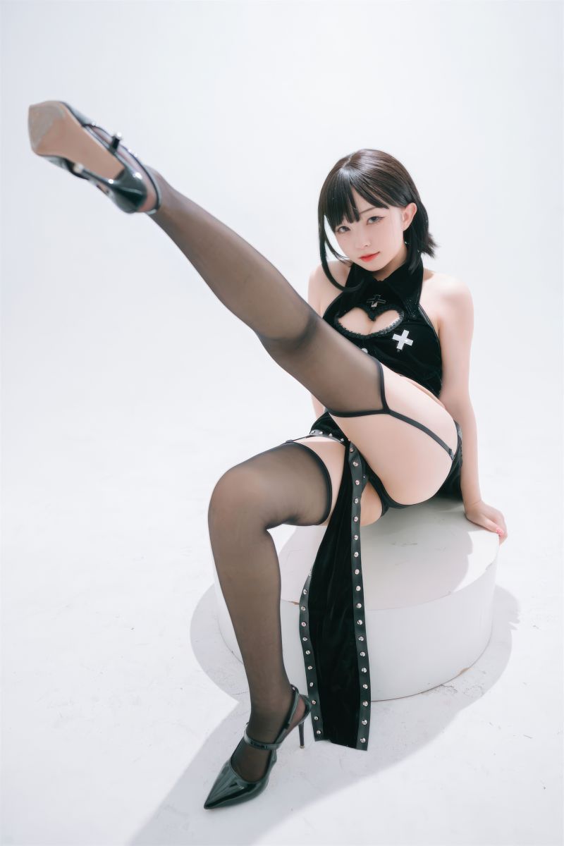 花铃 – NO.039 吊带袜修女[71P-260.3M]插图