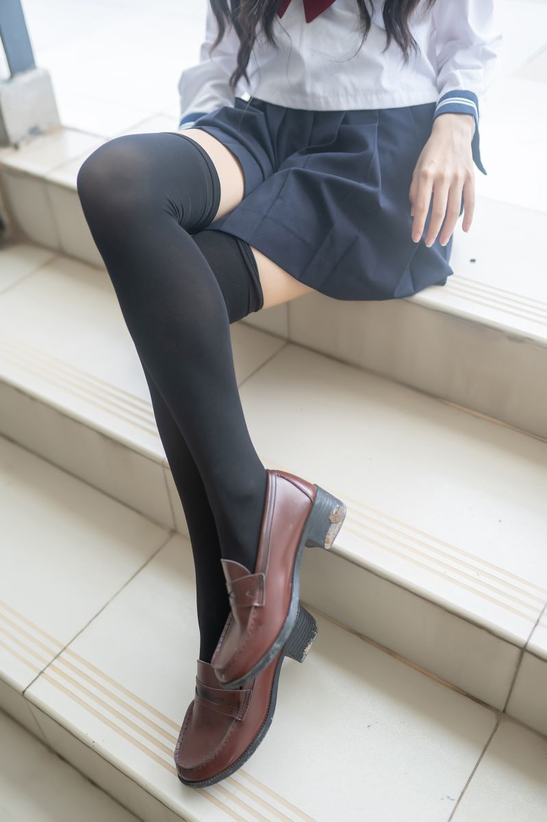 风之领域 - NO.240 阶梯上的黑丝JK少女 [40P-65MB]插图1