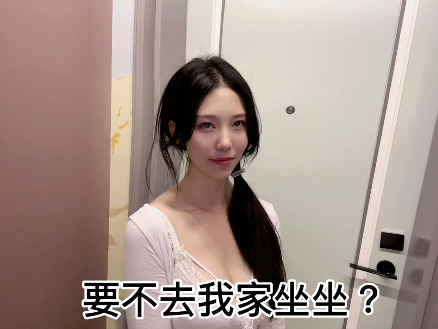 抖娘-利世 – 忘带钥匙去邻居家[1V-163.2M]插图
