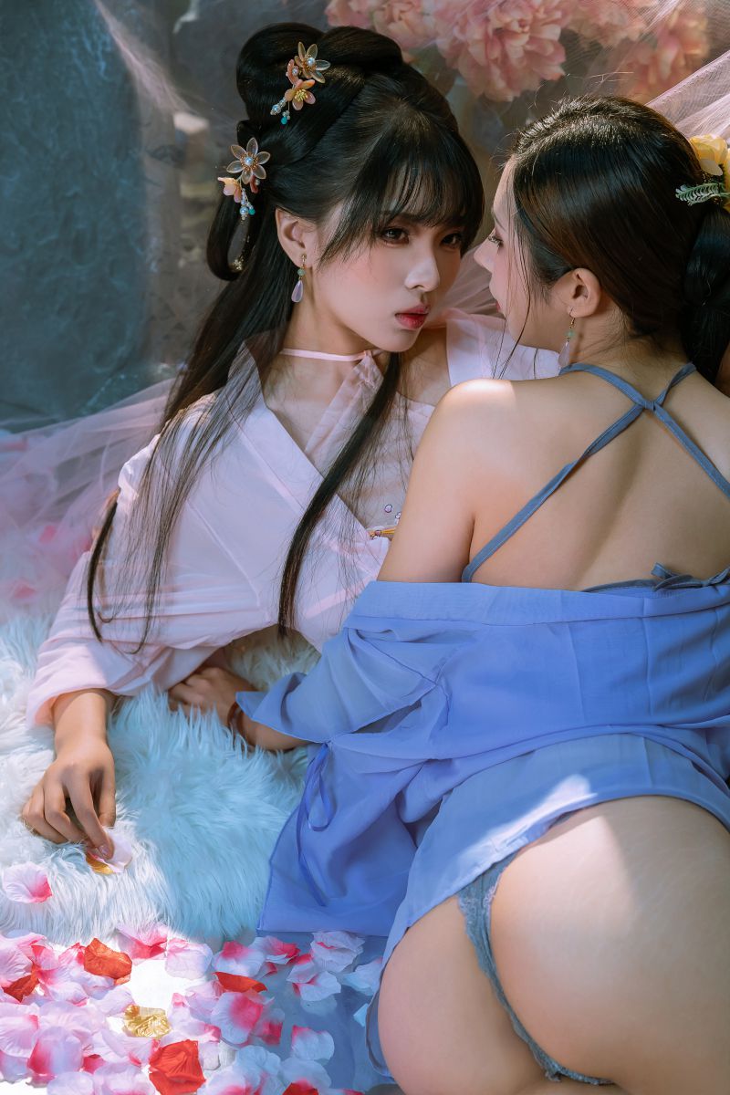 云溪溪 – NO.088 奶桃桃&轩萧学姐 - 绸缎[22P-1V-325.2M]插图