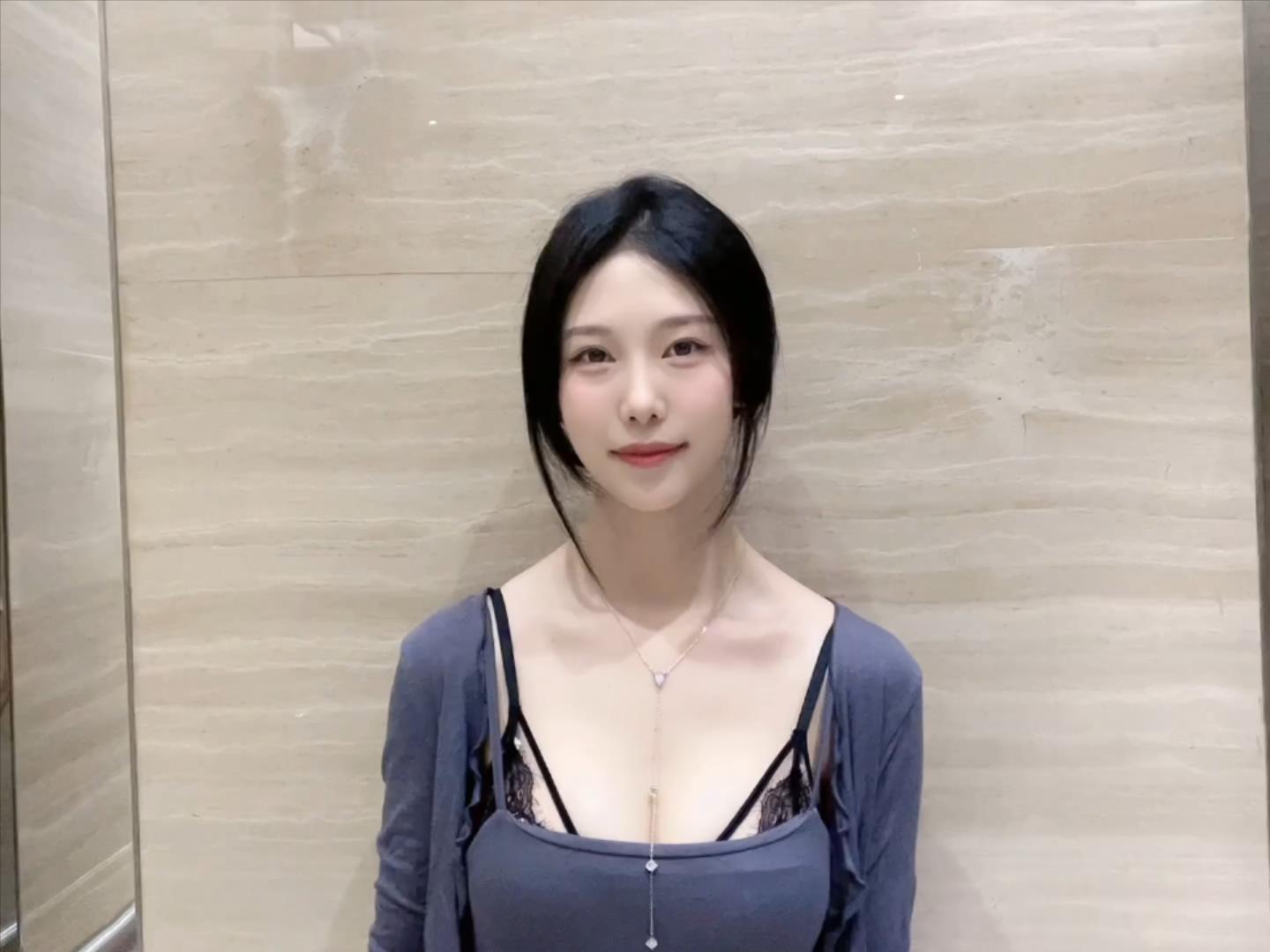 抖娘-利世 – 老同学旧情复燃[1V-164.1M]插图