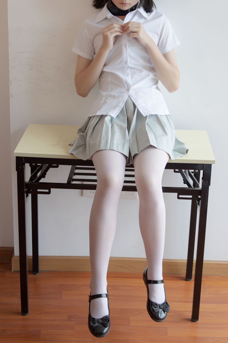 <font color=#FF00FF>内部定制 捆绑少女【105P1V】</font>插图