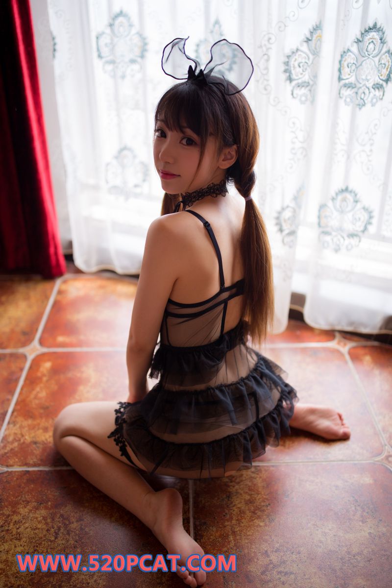 [PartyCat轰趴猫] 2018.08.10 NO.192 七七 [43+1P-413M]插图1
