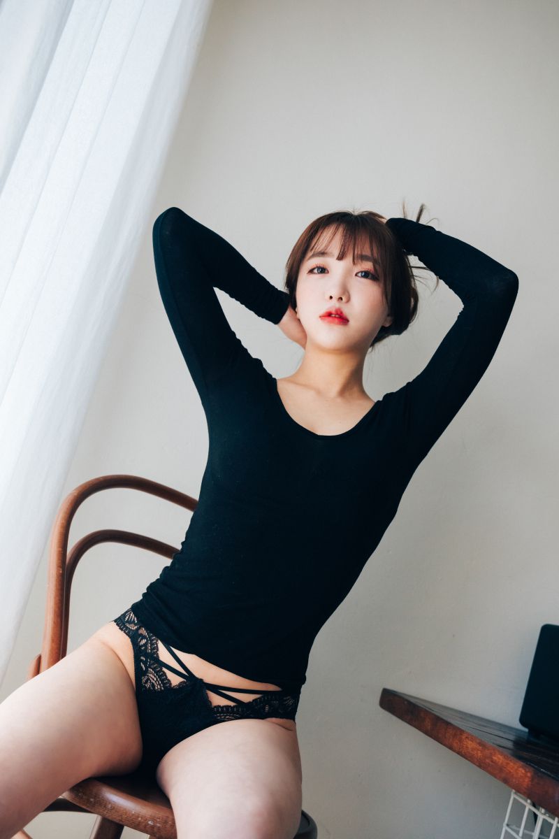 Loozy NO.011 Ye.Eun - Maximum 1 + 2 + Videos[122P35V-2245.01MB]插图1
