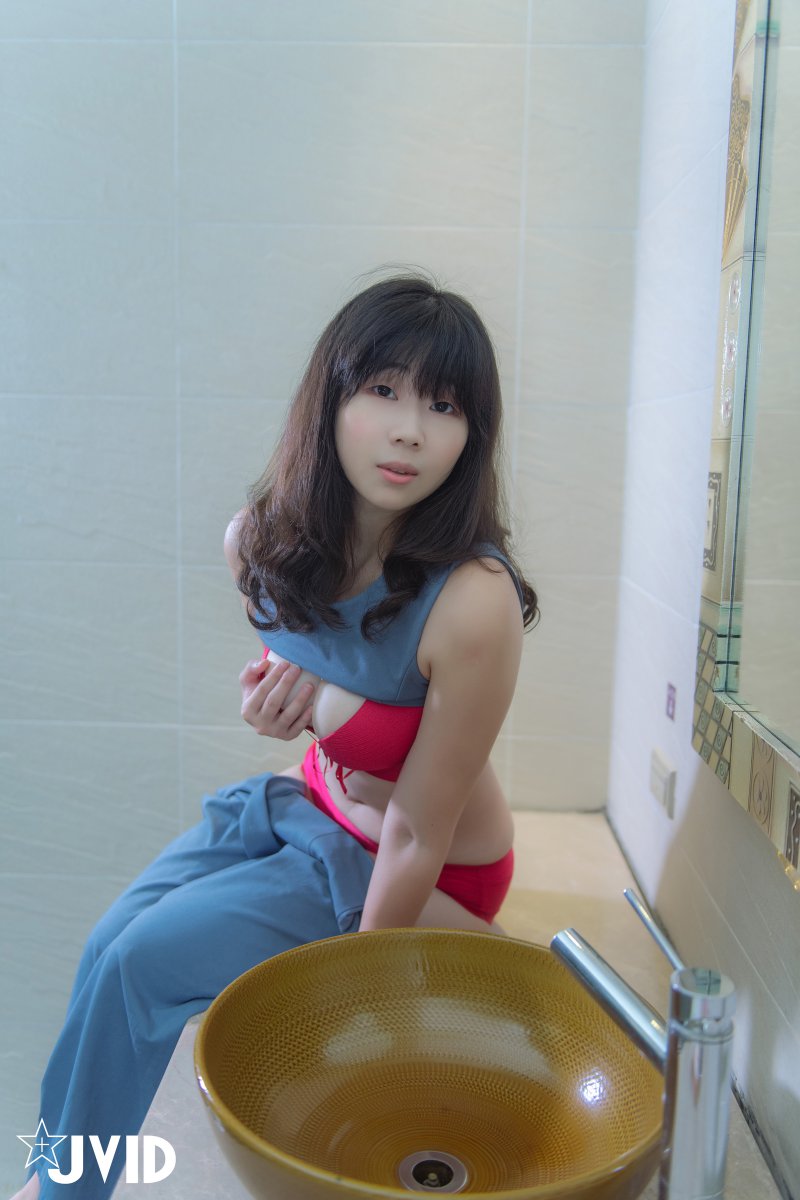 <font color=#FF00FF>【JVID】NO.001 总机小妹  [118P1V]</font>插图1