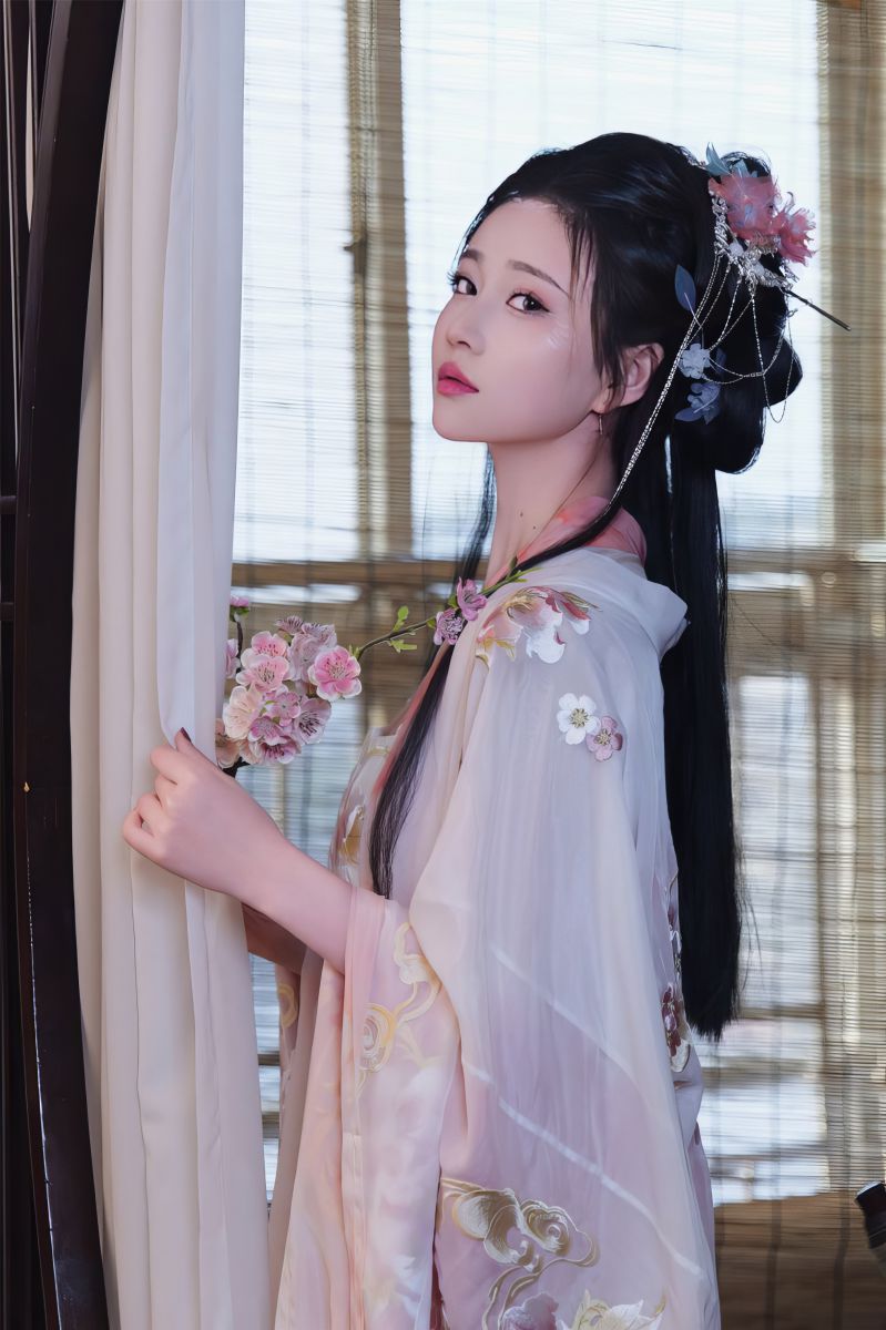 年年nnian – 霓裳[50P-205M]插图