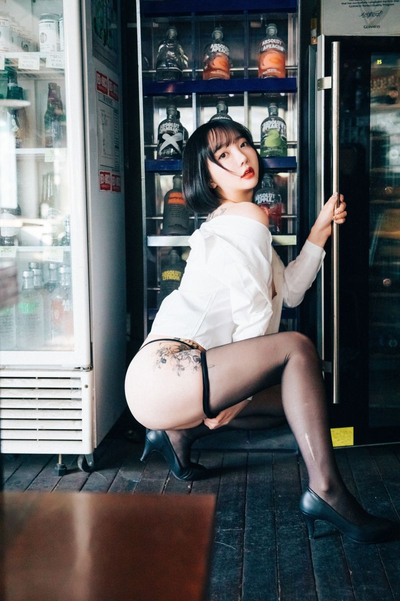 Loozy NO.040 Ye Eun 손예은 - Tainted love bar [126P-1.11GB]插图