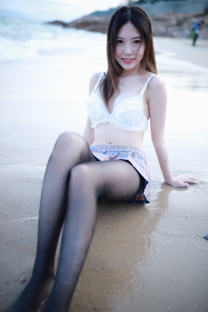 抖娘-利世 -  海边黑丝 [58P-264MB]插图