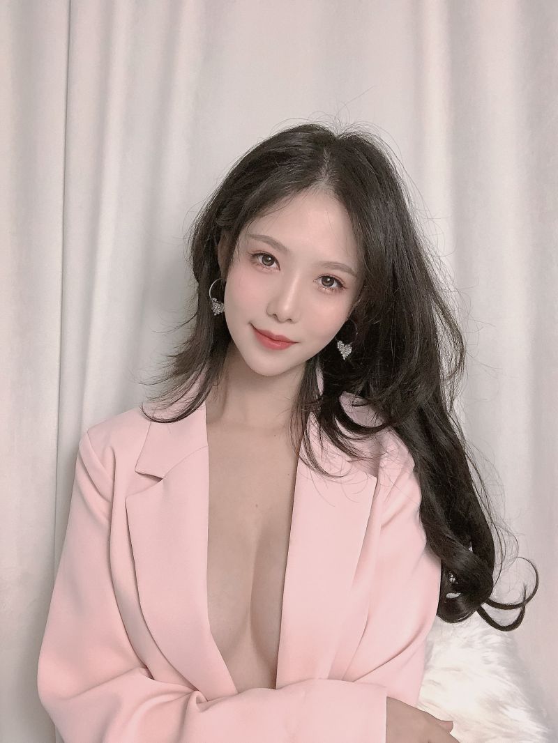 抖娘-利世 - 粉色西装 [26P-178MB]插图1