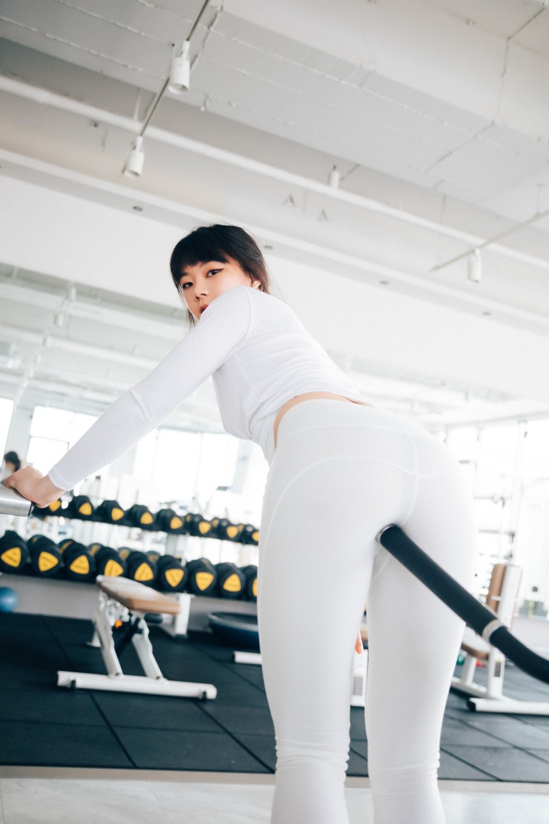 Loozy NO.052  Kissme - Strip Fitness + Video [85P+7V-639MB]插图1