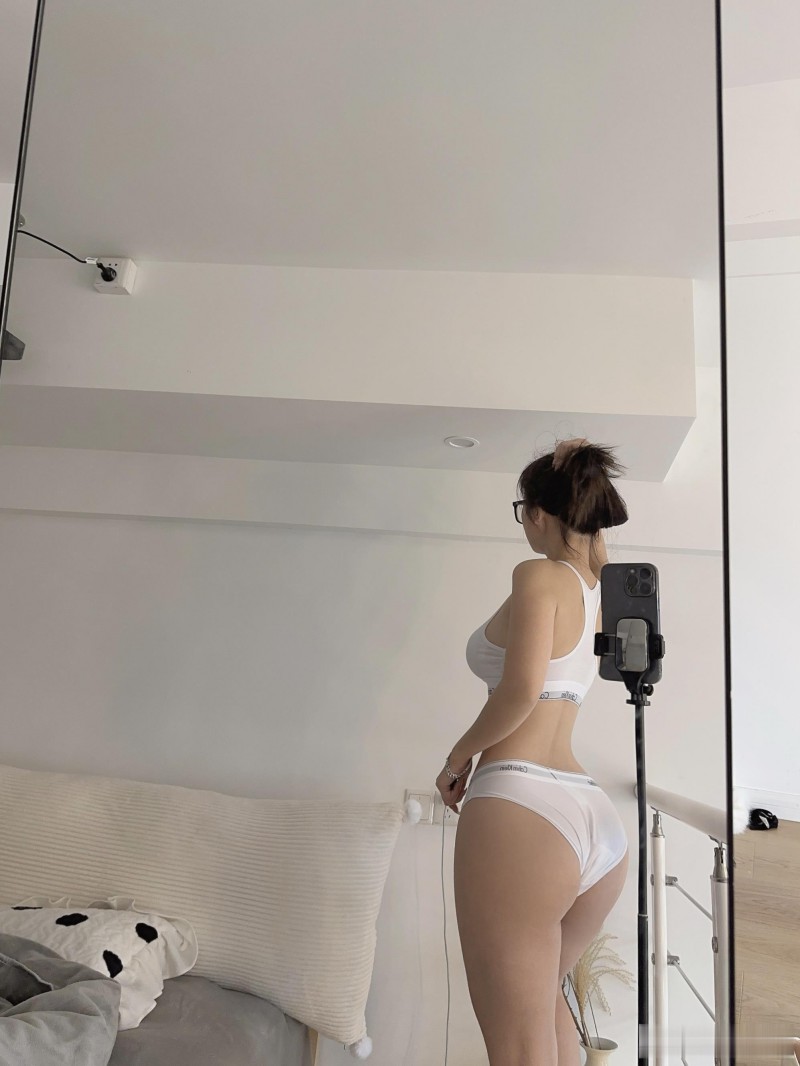 【微密圈】陈大小姐-老婆去锻炼[25P-11M]插图
