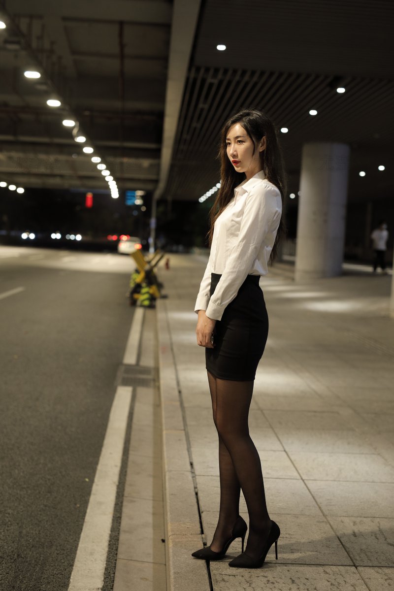 [尤蜜丝]穿搭写真 NO.032插图