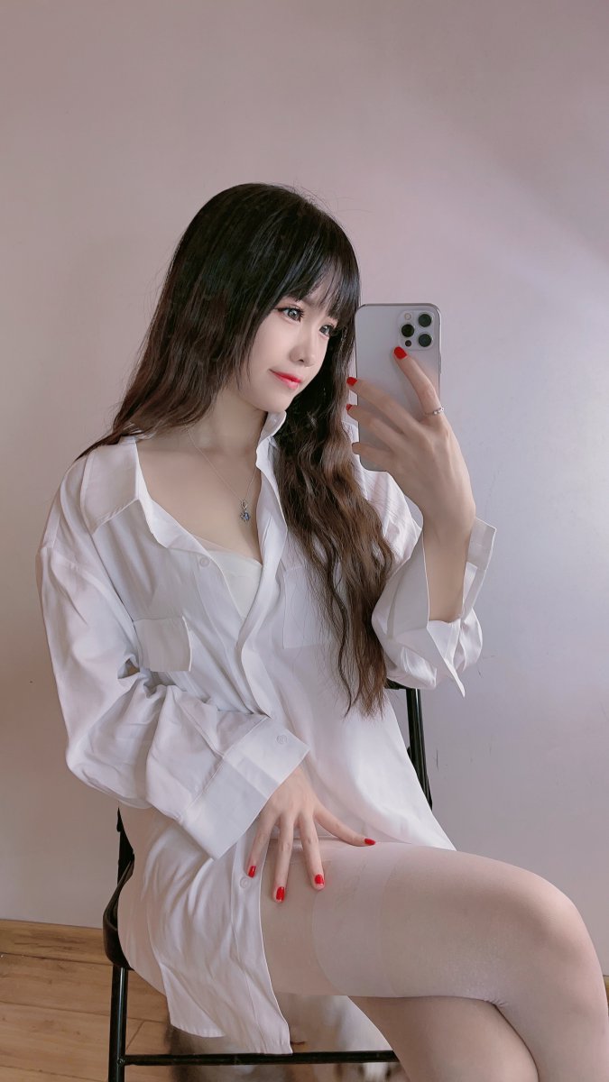 miko酱ww – NO.043  自拍系列 mikoの白丝[241P-651.9M]插图1