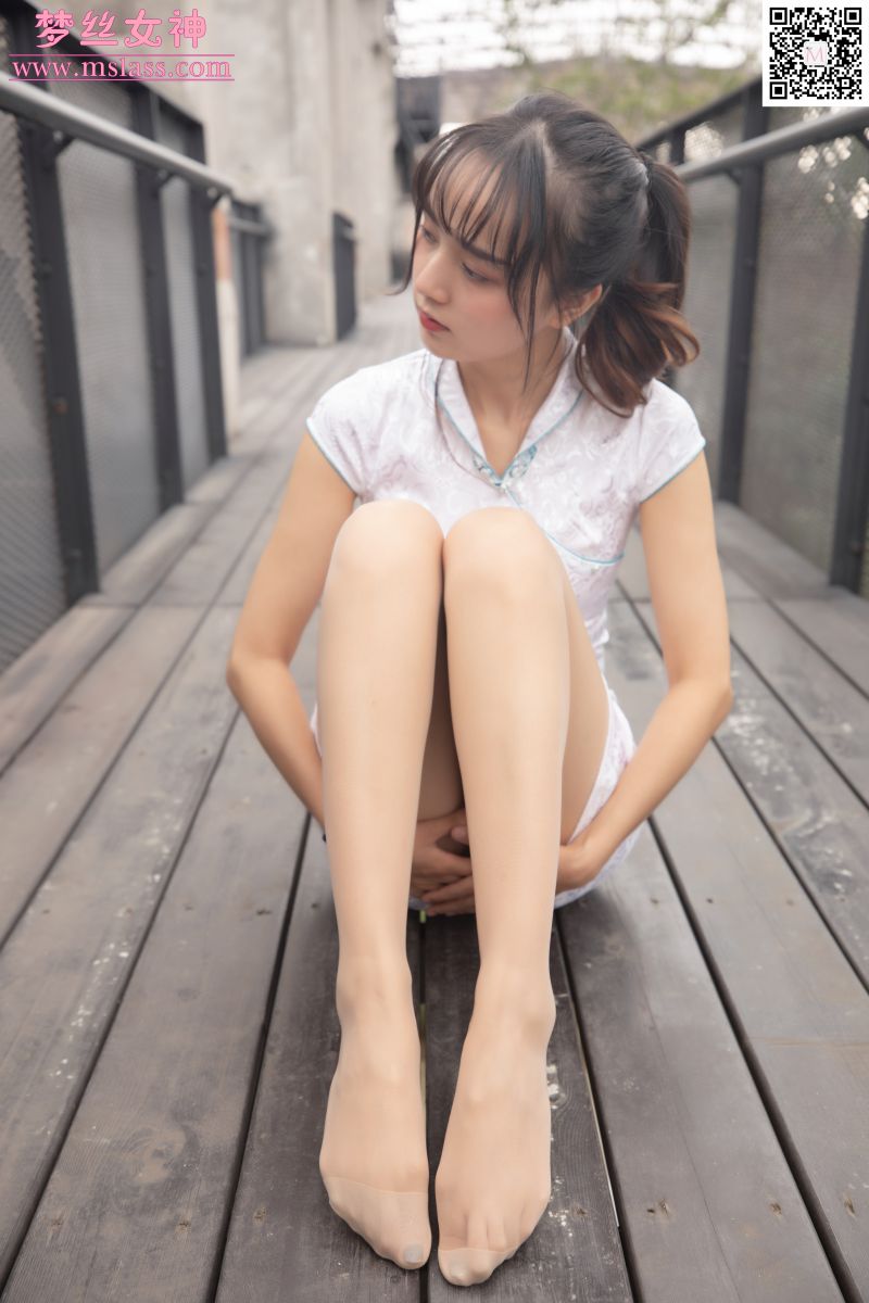 [MSLASS梦丝女神] 2019-10-24 NO.067 玥玥 工业区的旗袍 [73+1P1V／903MB]插图1