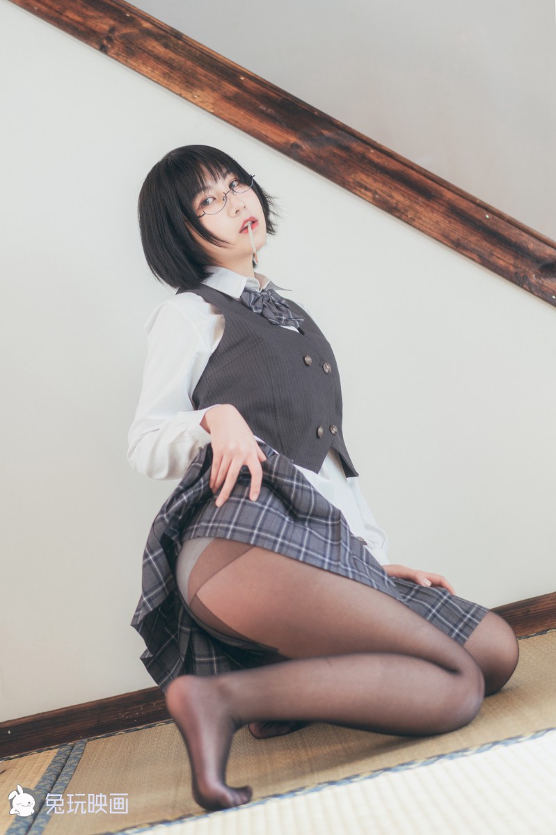 兔玩映画 B93.008 制服和浴衣 [44P-469MB]插图1