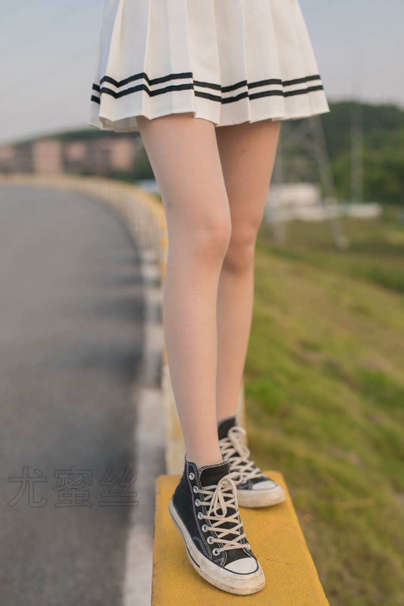 [尤蜜丝]穿搭写真 NO.012插图1