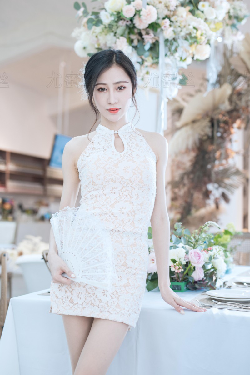 [尤蜜丝]穿搭写真 NO.026插图1